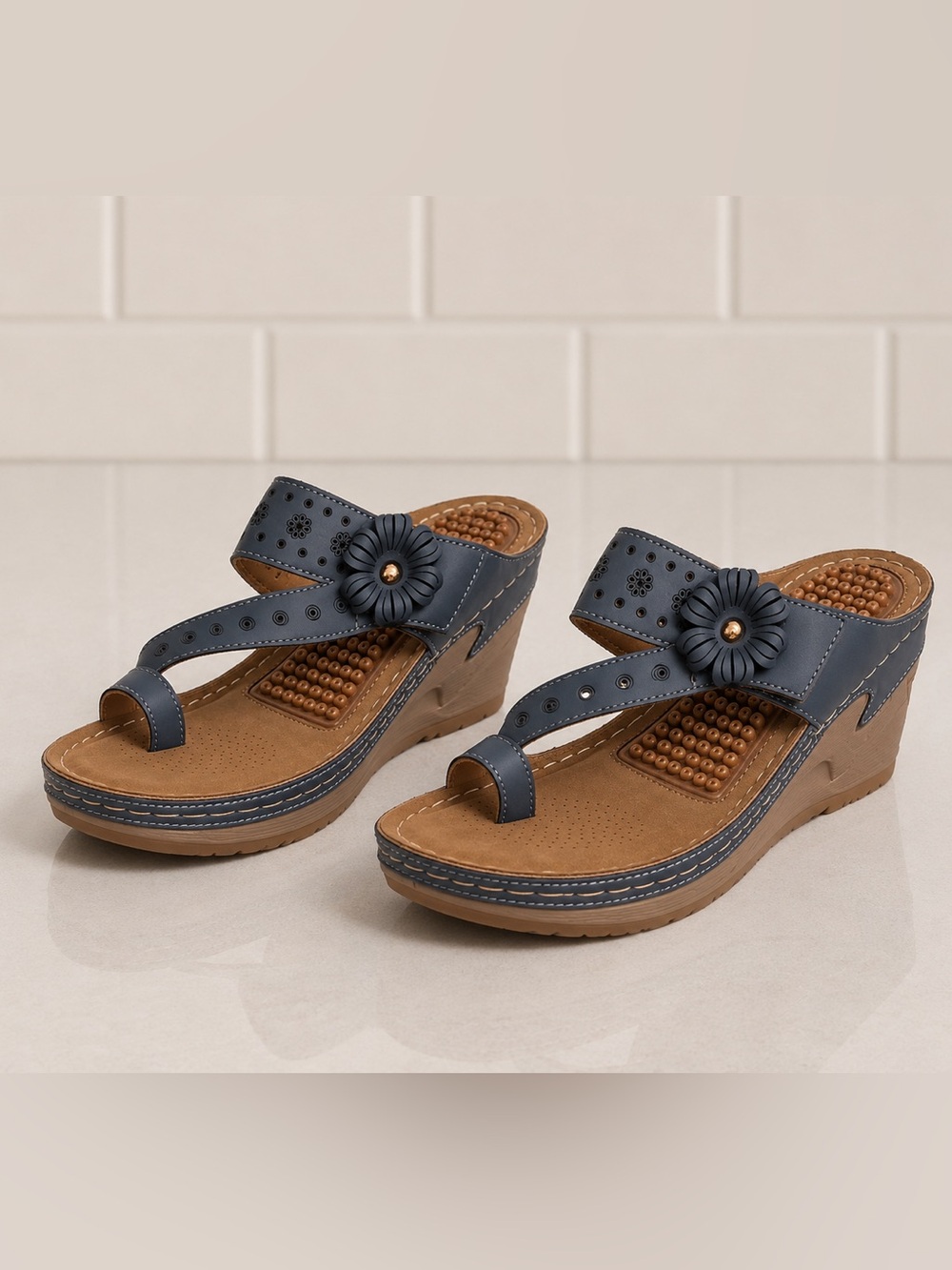 NEW Ecetana Womens Comfortable Floral Wedge Sandals, Navy, Size 5